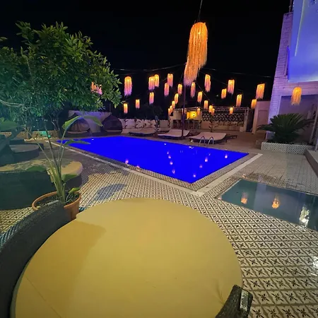 Gueler Butik Hotell *